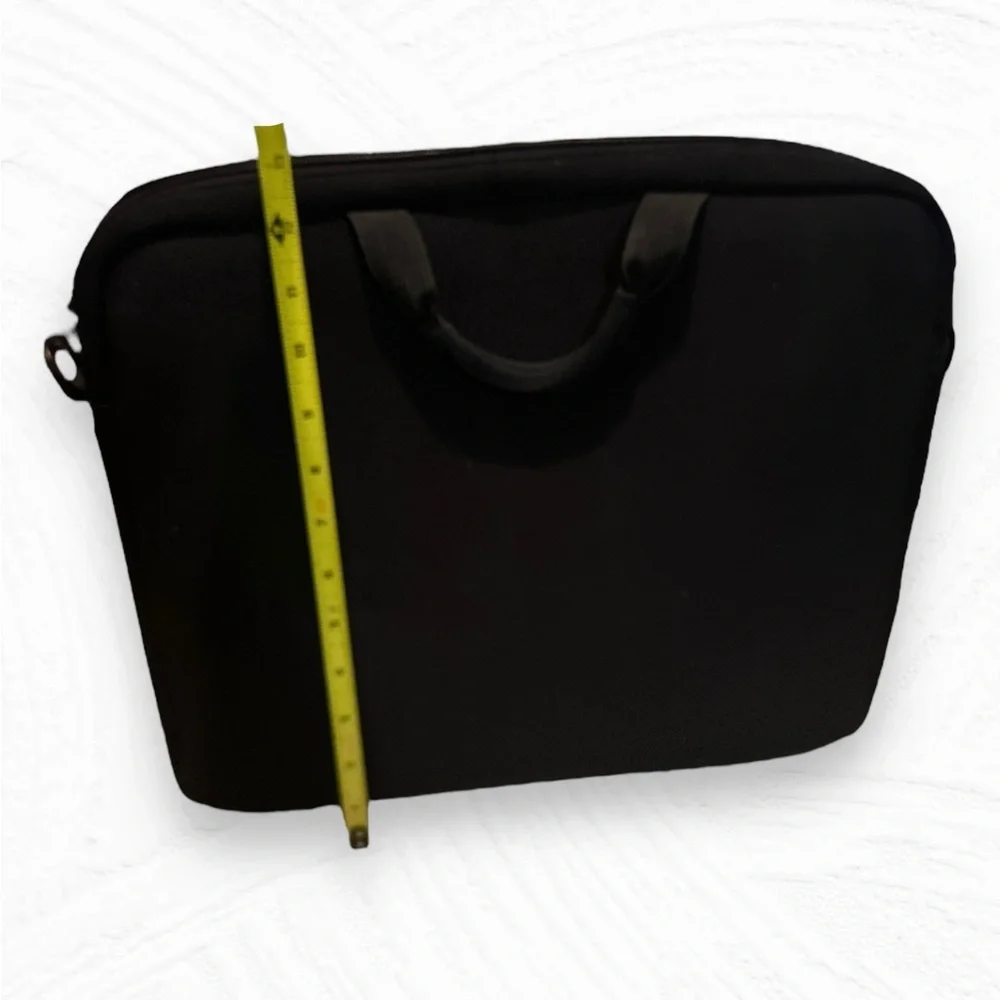 Targus CVR200 Slip Labtop / Notebook Case